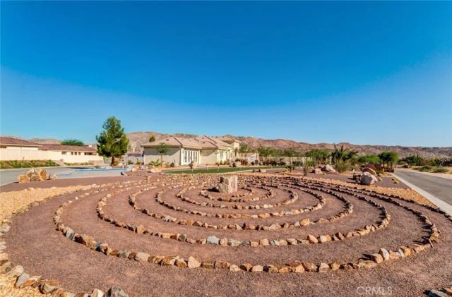 7466 Via Real Lane, Yucca Valley, CA 92284