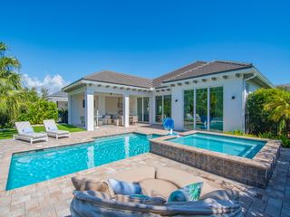 915 Surfsedge Way, Vero Beach, FL 32963