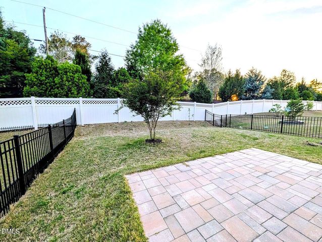 2969 Thirlestane Drive, Apex, NC 27502