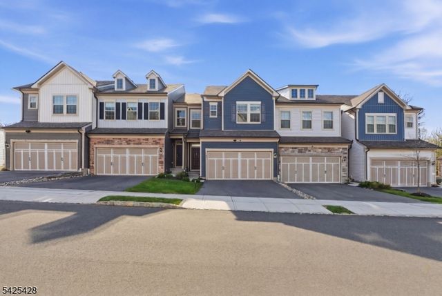 44 Dahlia Dr, Warren Twp., NJ 07059