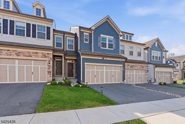 44 Dahlia Dr, Warren Twp., NJ 07059