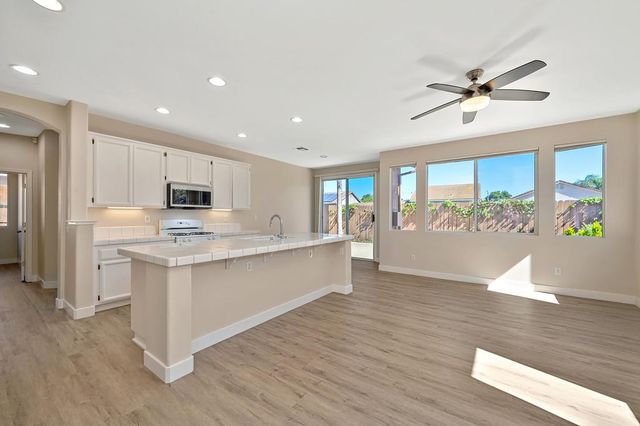 2787 Meadowland Way, Lincoln, CA 95648
