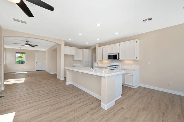 2787 Meadowland Way, Lincoln, CA 95648