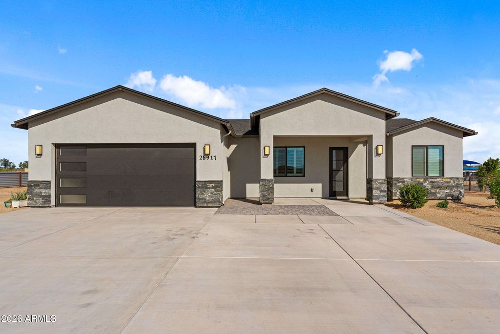 28917 N 201st Avenue, Wittmann, AZ 85361 — exterior