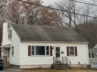 189 Oakville Avenue, Waterbury, CT 06708
