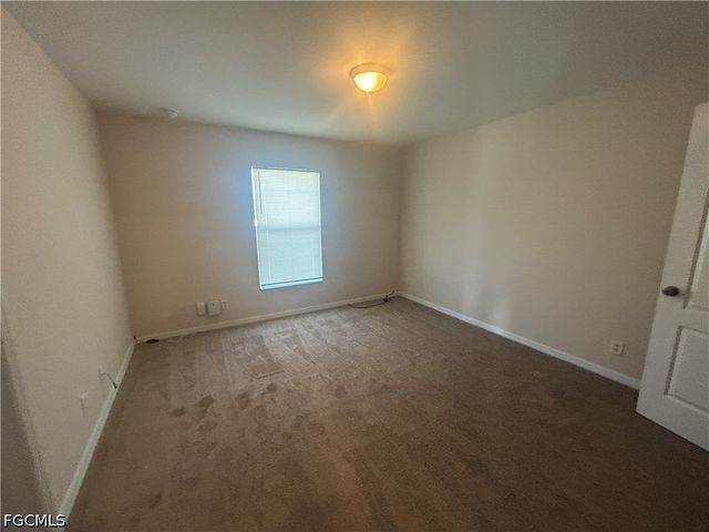 3514 NE 12th CT, Cape Coral, FL 33909