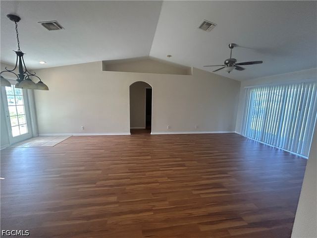 3514 NE 12th CT, Cape Coral, FL 33909