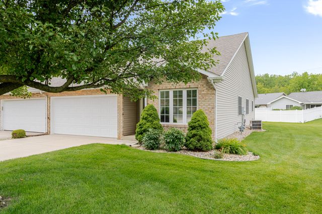 3643 Sandalwood Court, Highland, IN 46322