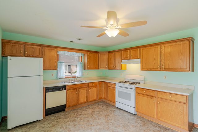 3643 Sandalwood Court, Highland, IN 46322