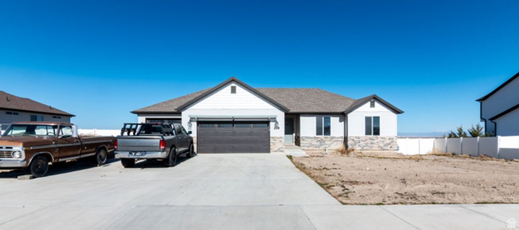 Image 3 of property listing at 278 W WILLIAMS LN, Grantsville, UT 84029