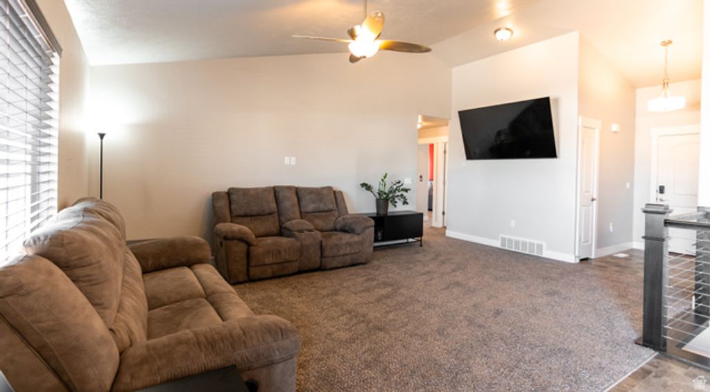 Image 10 of property listing at 278 W WILLIAMS LN, Grantsville, UT 84029