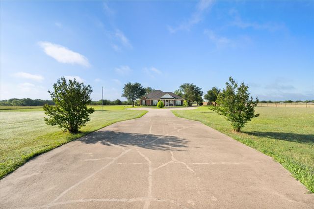 4729 Fm 744, Corsicana, TX 75110