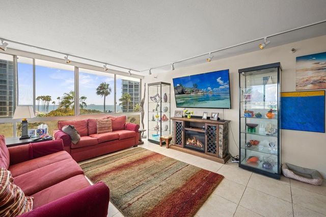 1750 Avenida Del Mundo 309, Coronado, CA 92118