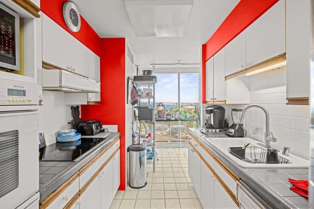1750 Avenida Del Mundo 309, Coronado, CA 92118