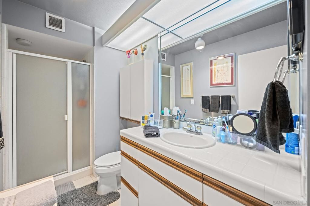 Image 16 of property listing at 1750 Avenida Del Mundo 309, Coronado, CA 92118