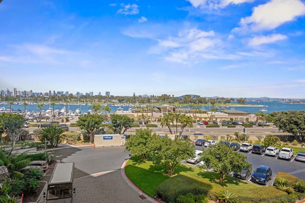 Image 24 of property listing at 1750 Avenida Del Mundo 309, Coronado, CA 92118