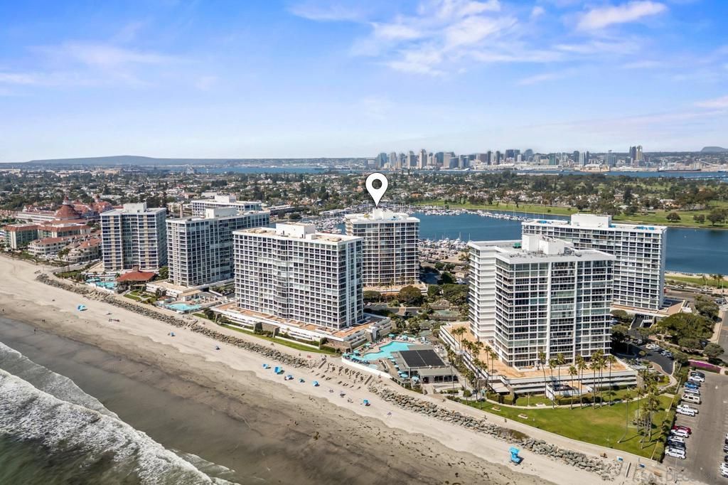 Image 31 of property listing at 1750 Avenida Del Mundo 309, Coronado, CA 92118