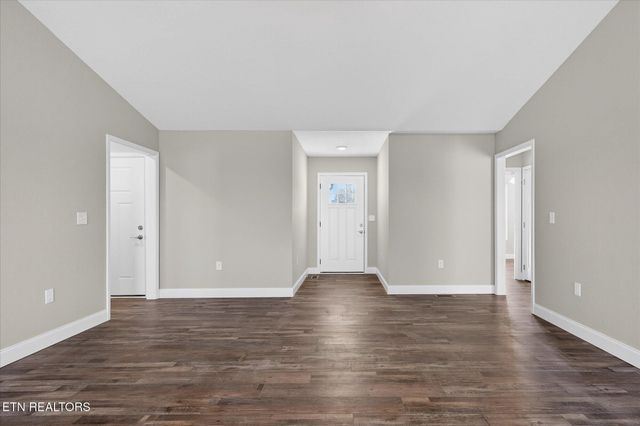 1311 Cook Rd, Crossville, TN 38555