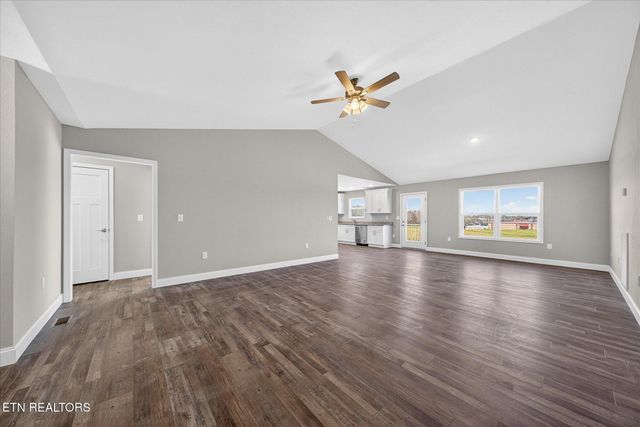 1311 Cook Rd, Crossville, TN 38555