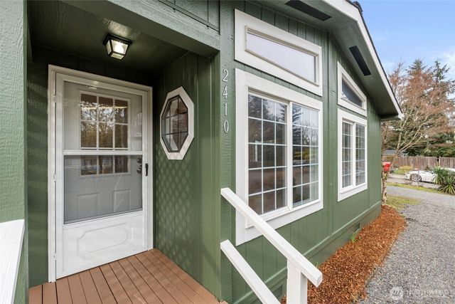 2410 92nd Court SE, Olympia, WA 98501