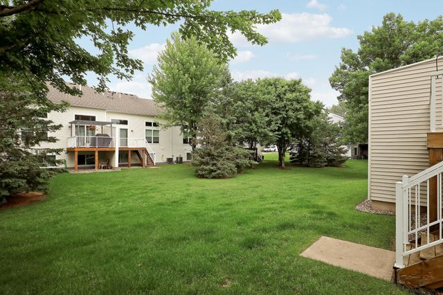 2186 Woodcrest Drive, Woodbury, MN 55129