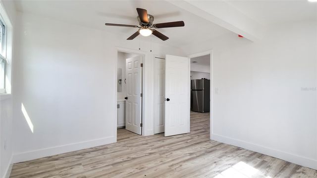 3925 W ROBSON STREET, Tampa, FL 33614