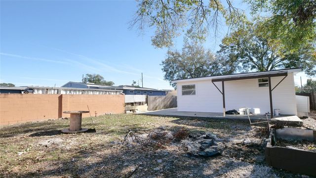 3925 W ROBSON STREET, Tampa, FL 33614