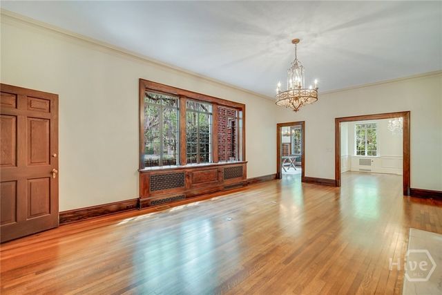 302 E 46th Street, Savannah, GA 31405
