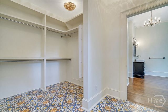 302 E 46th Street, Savannah, GA 31405