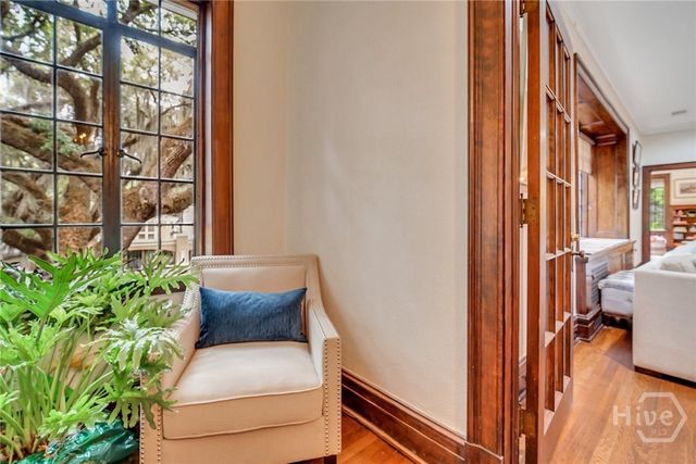 302 E 46th Street, Savannah, GA 31405
