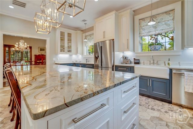 302 E 46th Street, Savannah, GA 31405