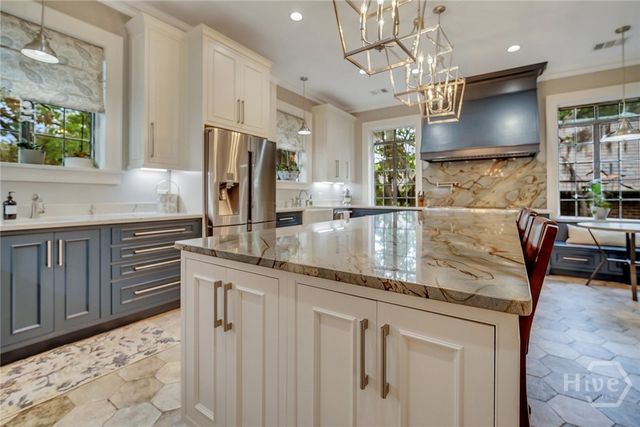 302 E 46th Street, Savannah, GA 31405