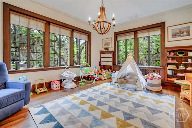 302 E 46th Street, Savannah, GA 31405