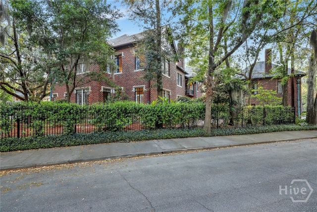 302 E 46th Street, Savannah, GA 31405