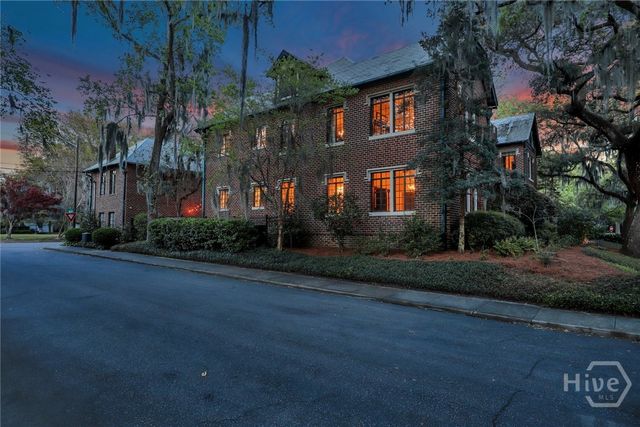 302 E 46th Street, Savannah, GA 31405