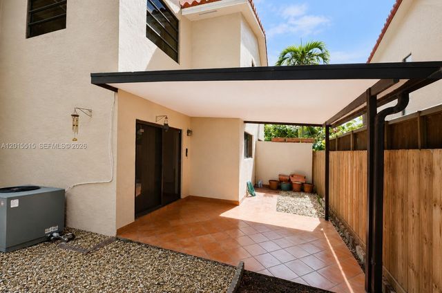 2934 Whitehead St 2, Miami, FL 33133