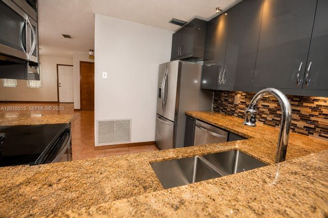 2934 Whitehead St 2, Miami, FL 33133