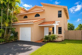 2934 Whitehead St 2, Miami, FL 33133