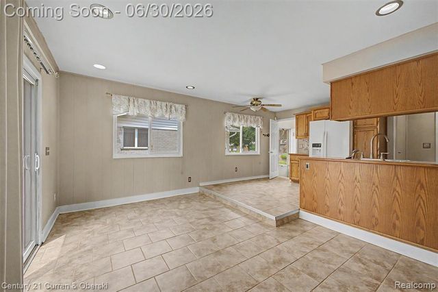 42519 Applecreek Drive, Plymouth, MI 48170