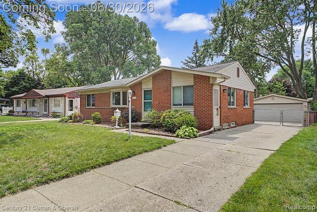 42519 Applecreek Drive, Plymouth, MI 48170