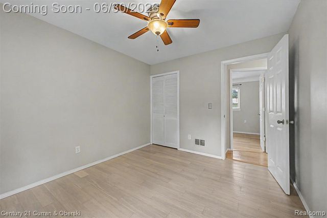 42519 Applecreek Drive, Plymouth, MI 48170