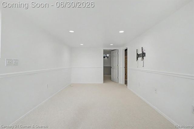 42519 Applecreek Drive, Plymouth, MI 48170