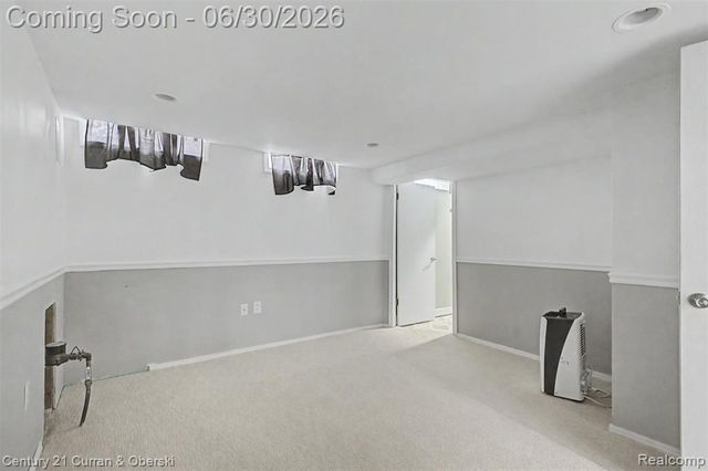 42519 Applecreek Drive, Plymouth, MI 48170