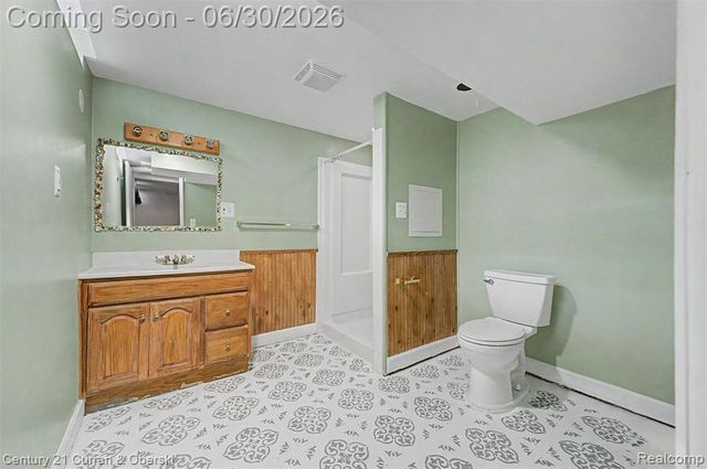 42519 Applecreek Drive, Plymouth, MI 48170