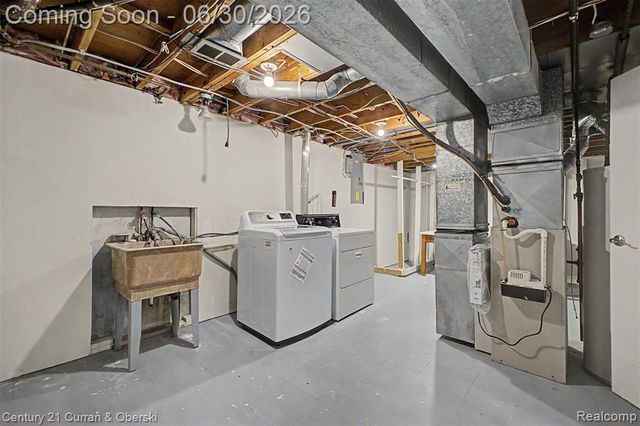 42519 Applecreek Drive, Plymouth, MI 48170