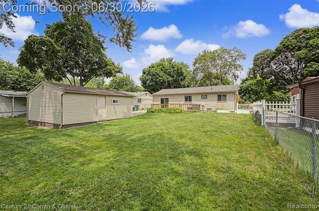 42519 Applecreek Drive, Plymouth, MI 48170