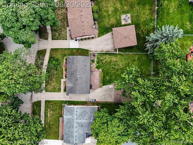 42519 Applecreek Drive, Plymouth, MI 48170