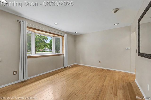 42519 Applecreek Drive, Plymouth, MI 48170