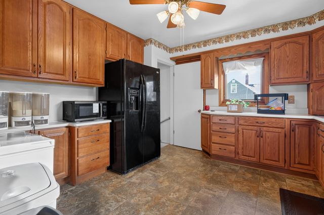 3228 Rownd St Street, Cedar Falls, IA 50613