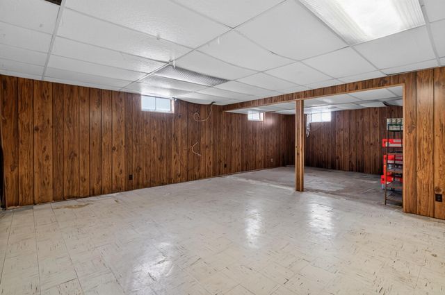 3228 Rownd St Street, Cedar Falls, IA 50613